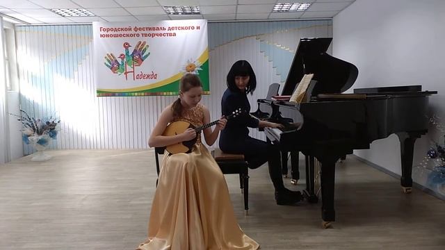 В.Дитель вариации на тему р.н.песни"Ах,Настасья"и Г.Гендель "Ларгетто"из сонаты/4 Ре мажор