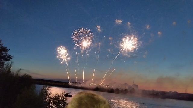 салют на день города в Дубне