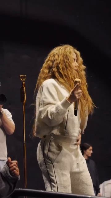 48-летняя Шакира на репетиции «Грэмми». Какая львица🔥  #music #певица #юмор #шакира