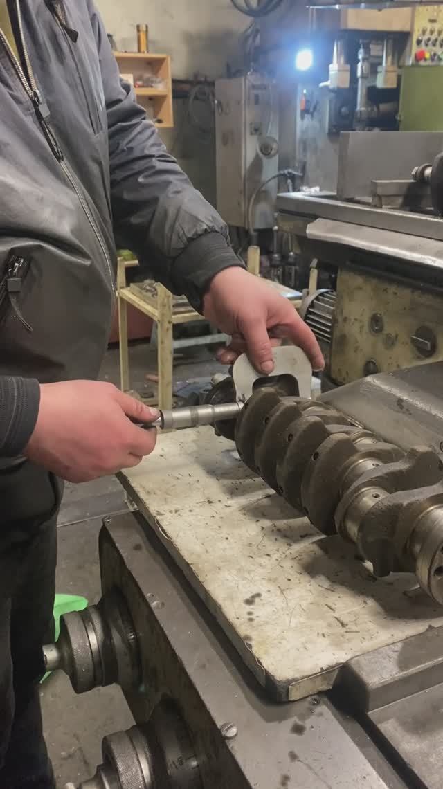 Вал коленчатый, коленвал, колено ВАЗ 21081 8кл 1.1л в стандарте, номинал