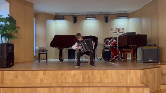 И. С. Бах "Менуэт"
Исполняет Байрактароглу Даниил