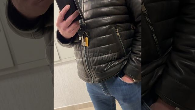 В Рязани неадекватный владелец квартиры сдал девушке апартаменты и вломился к ней ночью