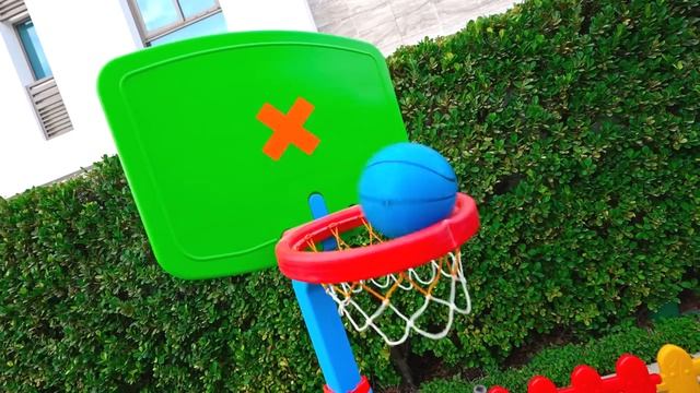 Диана и Рома Уроки доброты и взаимопомощи в школе
