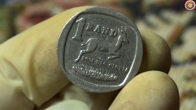 Rare South African 1 Rand Coin from 1993 - A Numismatic Gem!"
