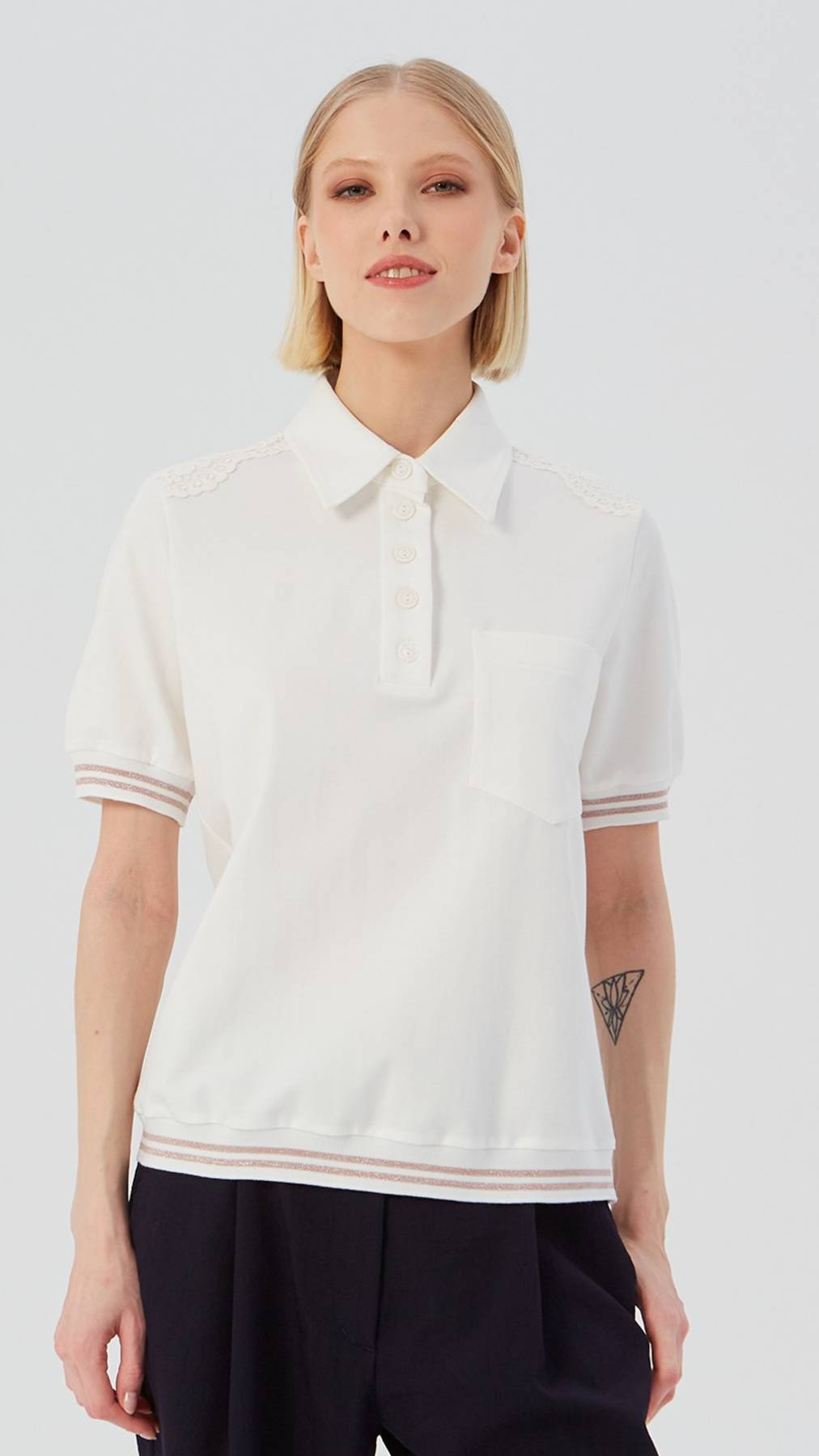 Блузка поло женская LO молочная
Артикул: 1125100302