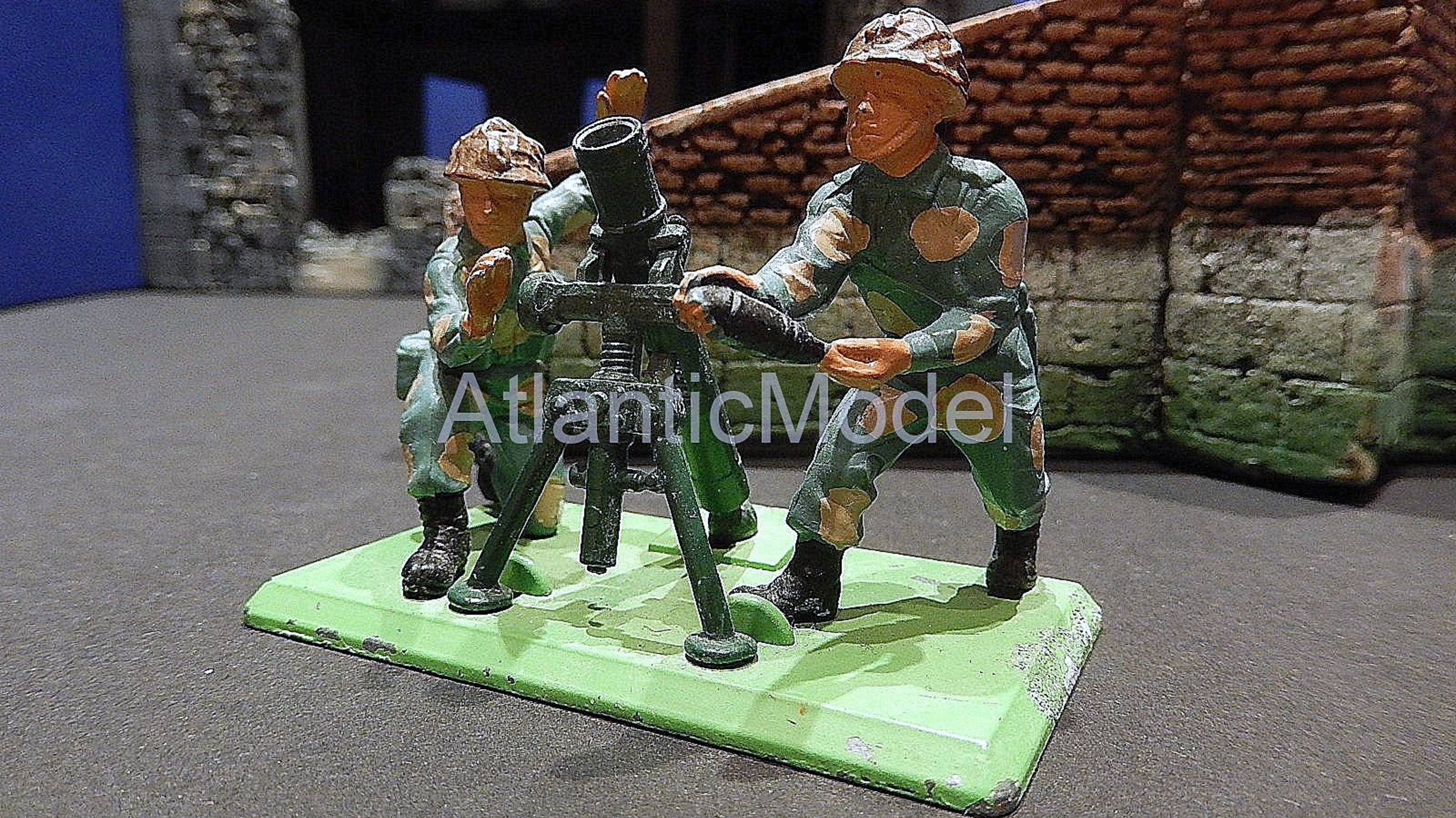 солдатики Britains Японский минометный расчет WWII 1971 г. 2