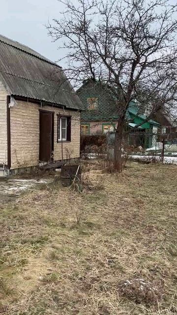Продается кирпичная 2-х эт. дача на участке 10.4 сотки с отоплением в СНТ Майский, гор. Карабаново
