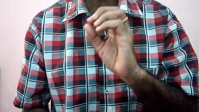 كارثه - مجموعه من الاغنام والخرفان تسيطر علي شارع وسط المدينه