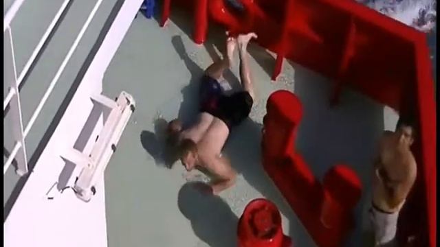 Моряки куражатся !!!
