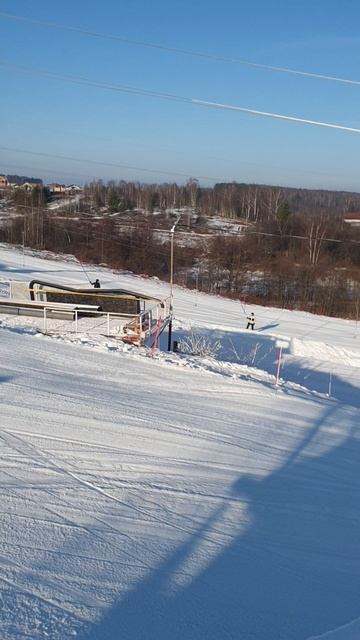 Снежная пушка и брансбойты создают снег даже в тёплую зиму. "Черная гора" д.Беляницы рядом с Иваново
