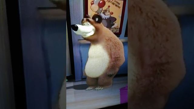 медведь вспомнил СССР как он раньше был во Льва а Маша и медведь
