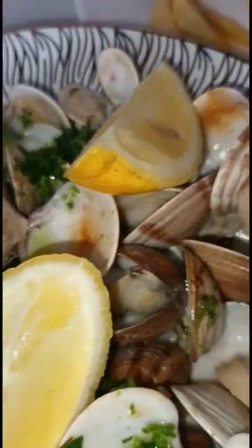 Muscheln in Ras El Ma 🇲🇦/ بلح البحر في راس الماء #shorts #essen #food #fish #2023