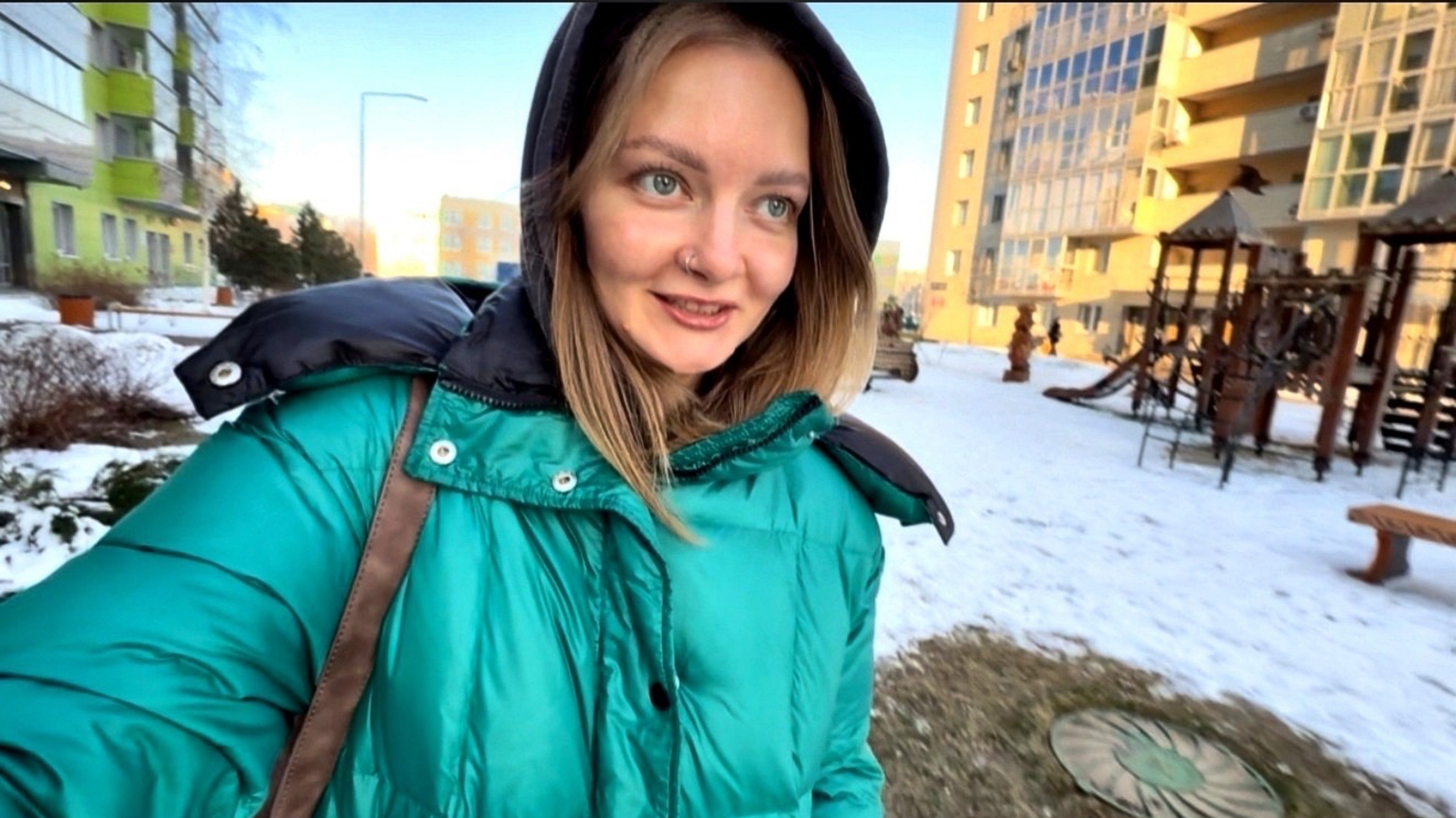 Обновила маникюр💅🏼Была под гипнозом, прошу понять и простить🥲Реакция мужа😒