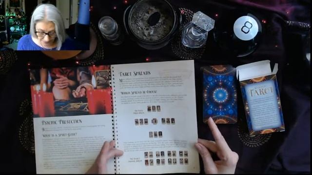 Unboxing: Secrets of the Tarot Set