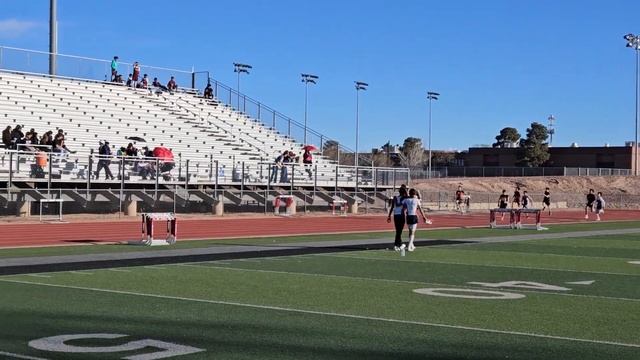 Santiago 200m prelims for District at Hanks