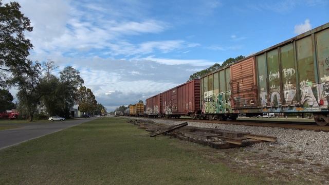 **RARE** CSX EX-CR D8 LEads Sb thru Folkston,GA!!