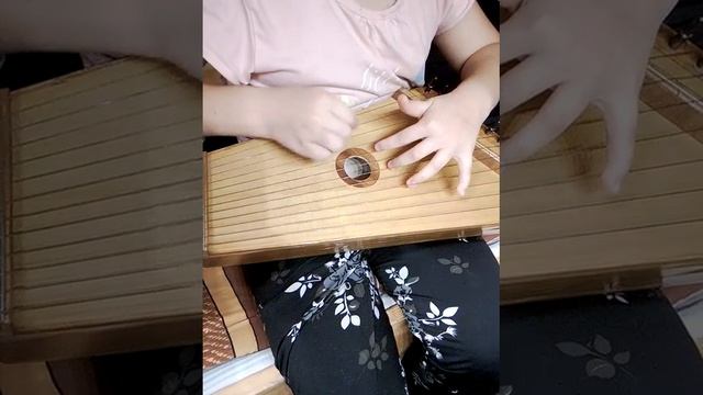 Посею лебеду на берегу .