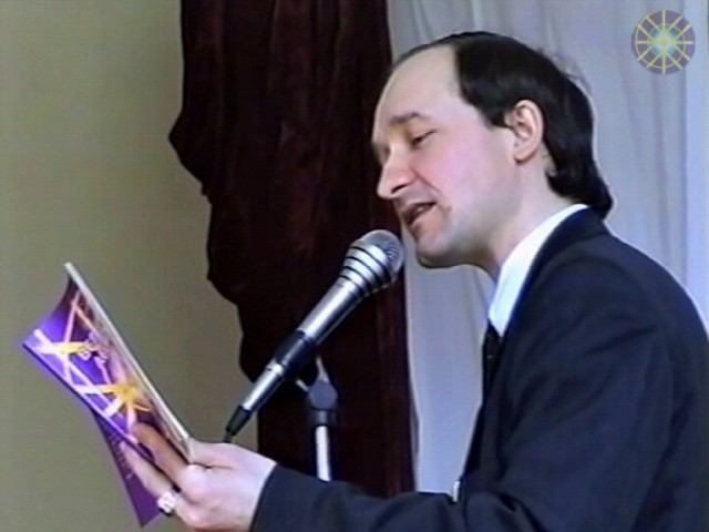 Анатолий Аринин - "Жизнь моя - сиреневый узор".