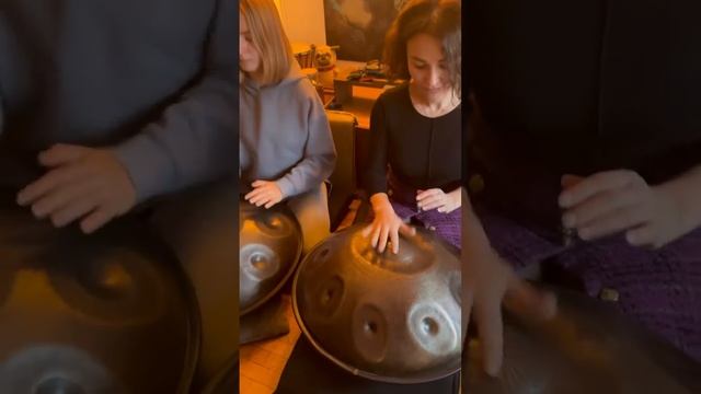 learning how to play handpan