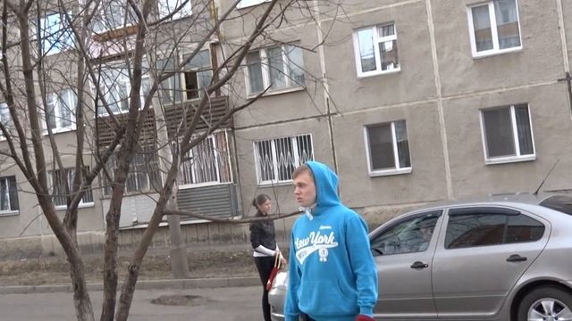 Драматичная сцена с пьяной девушкой (Russian drunk girl)
