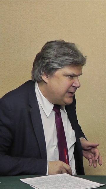 Вы что, воевали хоть раз частью, большей, чем бригада? Вы что, можете ударить полноценным корпусом?