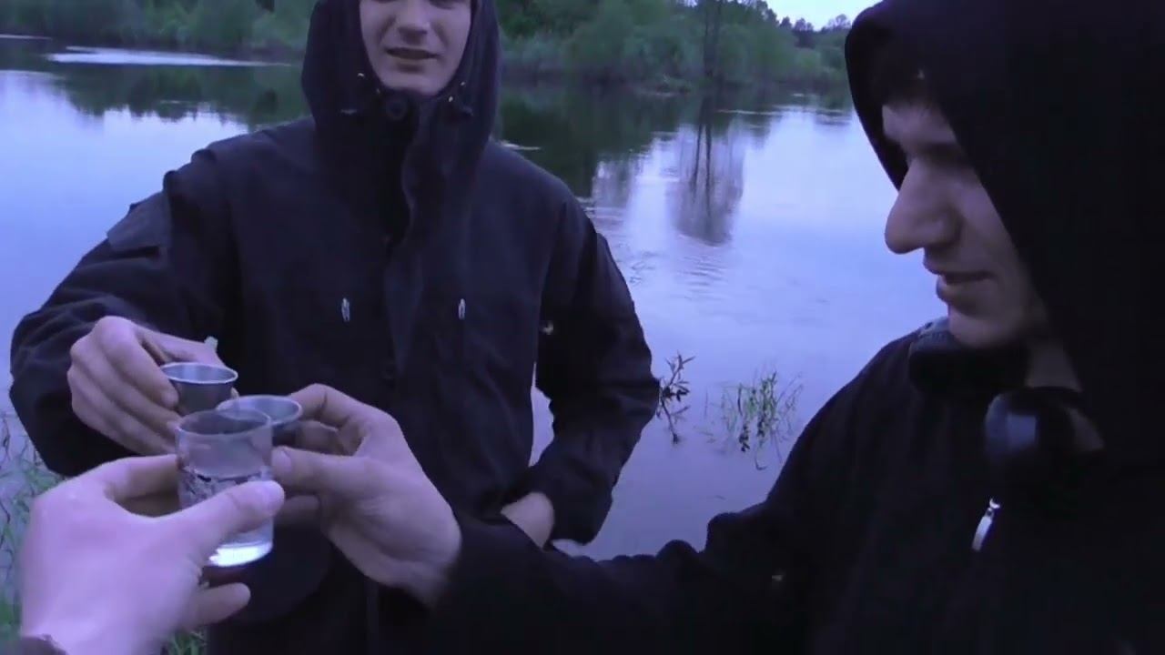 Синий сплав на плоту. Drunken sailing on a raft.