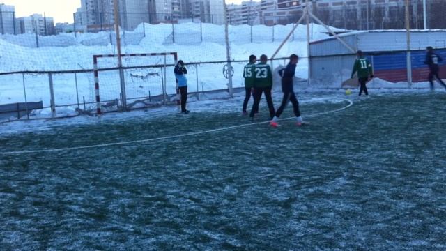 15.12.13 Армада - Супернова 2:3 (2:2) 2й тайм (не полностью)