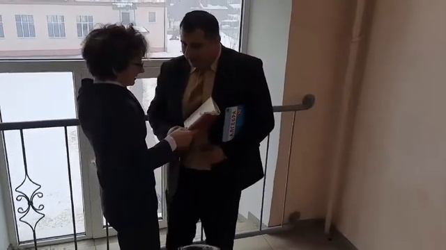 СШ5 Буктрэйлер К Крапіва