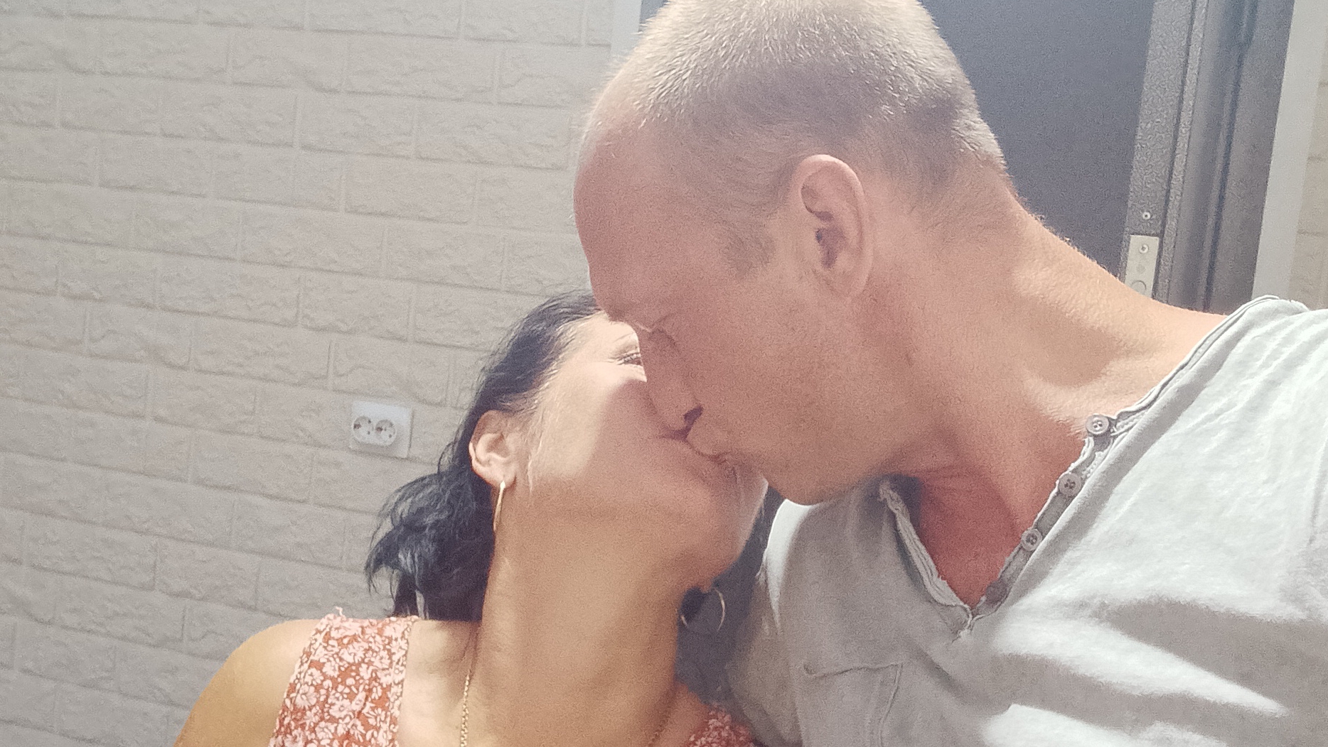 не имей сто рублей, а имей друзей☝