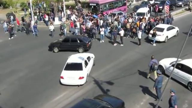 inchpes pakvec  Halabyan poxoc@ cucararneri koxmic 17 04 2018