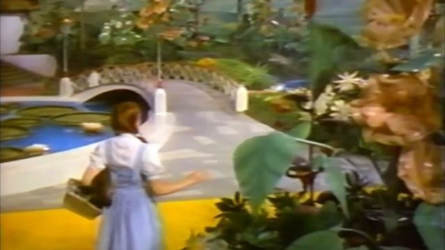 The Wizard Of Oz (1939) - Sepia Tone To Color (1989 VHS)