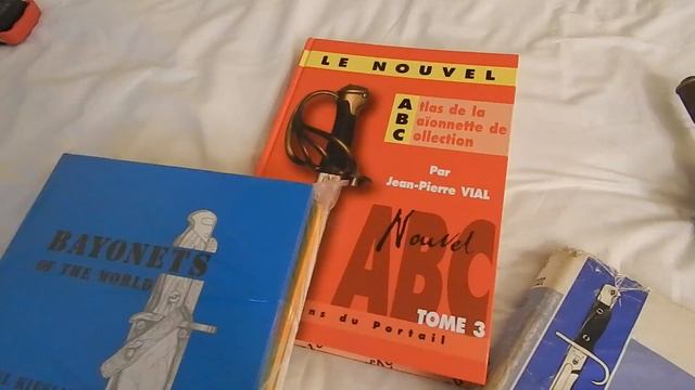 книги по антикварному оружию на продажу!