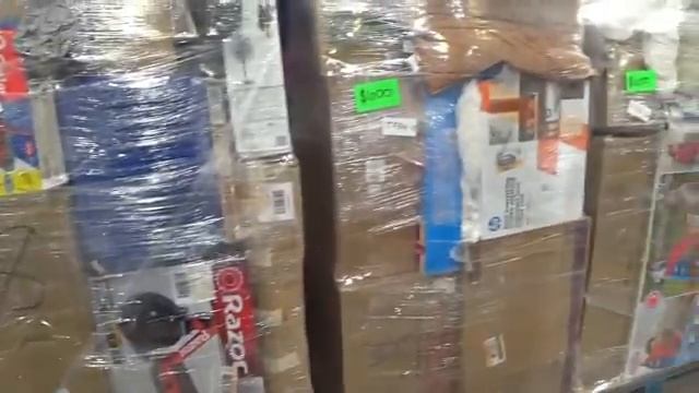 Шок! Купили целый ПАЛЕТ с коробками за $500, не знаем, что внутри