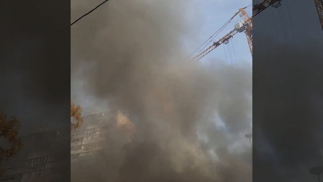 🔥 13.10.2021  пожар в Зюзино на стройплощадке дома по Реновации (4)