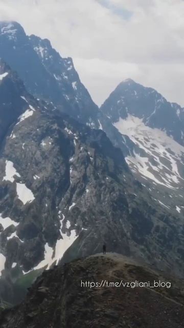 Домбай-Ульген, Карачаево-Черкесская Республика🏔❄️https://t.me/vzgliani_blog #travel #nature #video