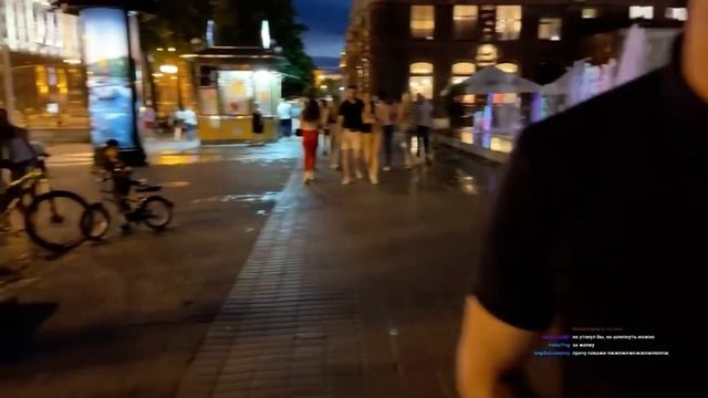 докапались на улице
