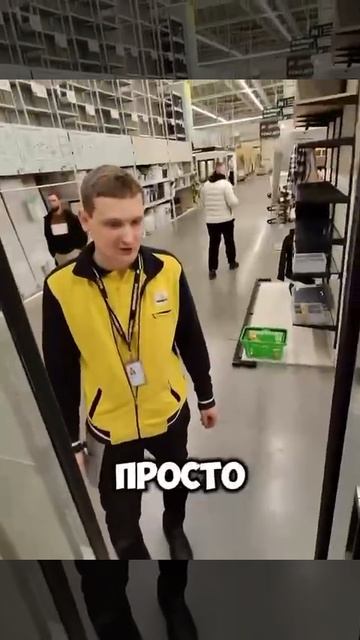 Мужик пришел в магазин покупать душевую кабинку и устроил там стресс-тест консультанту.