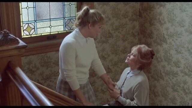 Peggy Sue Got Married - "What A Penis Is?" - Kathleen Turner x Barbara Harris