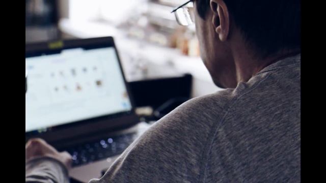 எழுத்தாளருக்கு சிறந்த Laptops வாங்குவதற்கான உதவிக்குறிப்புகள்