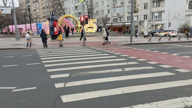 город Москва - гуляния по Москве - красивый туннель...
