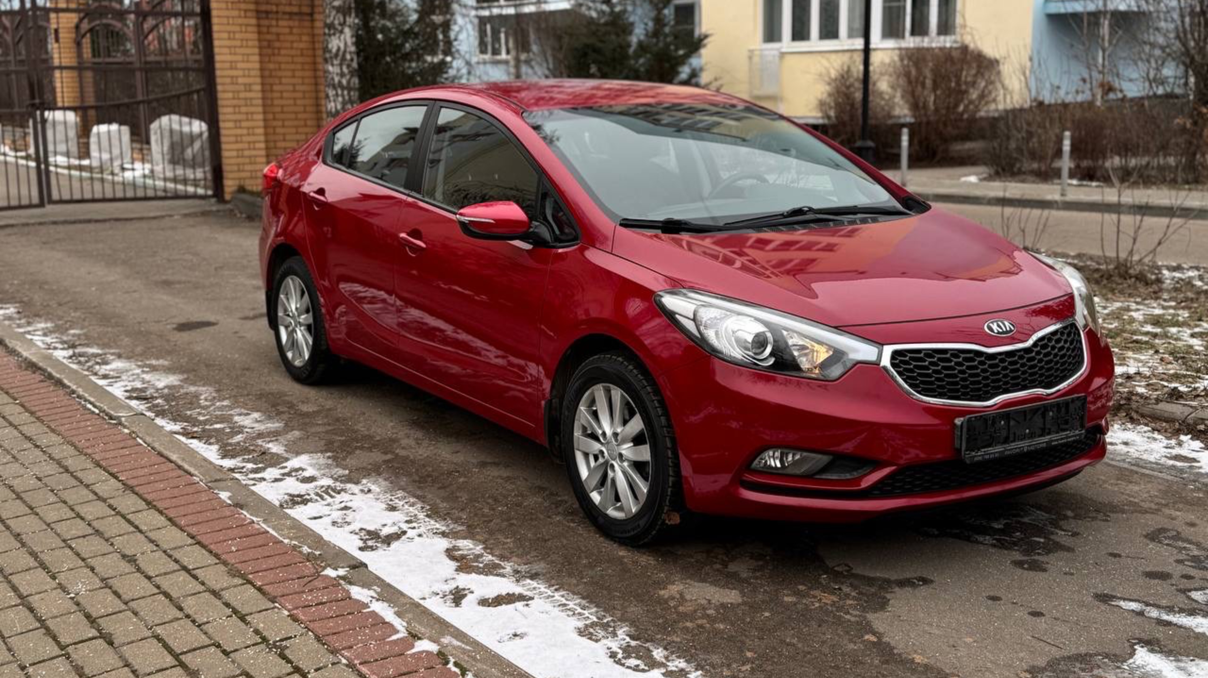 KIA Cerato 2014, в комплектации Luxe, 87 000км, в родном окрасе