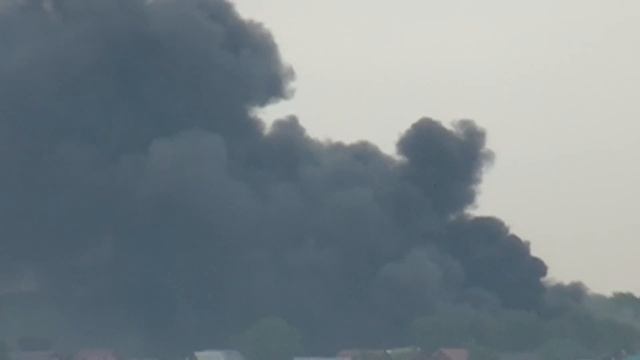 Пожар в районе Новосибирской барахолки. 22.05.2011   18.15