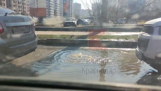 На Солнечной все стабильно, фонтан на месте.