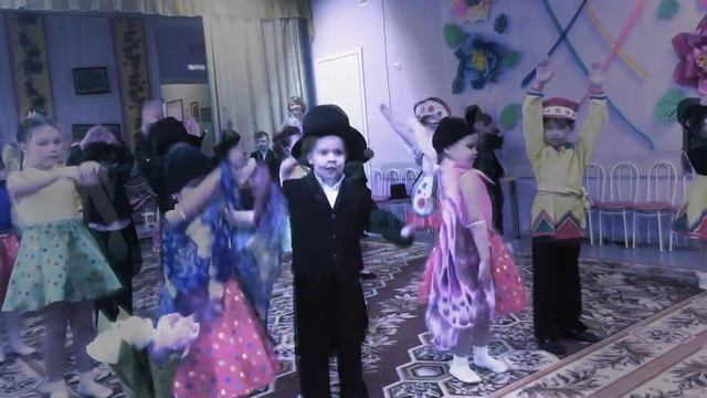 КаМила в мюзикле «Муха-Цокотуха» #КаМИЛА_Я #маленькаяартистка #мюзиклмухацокотуха