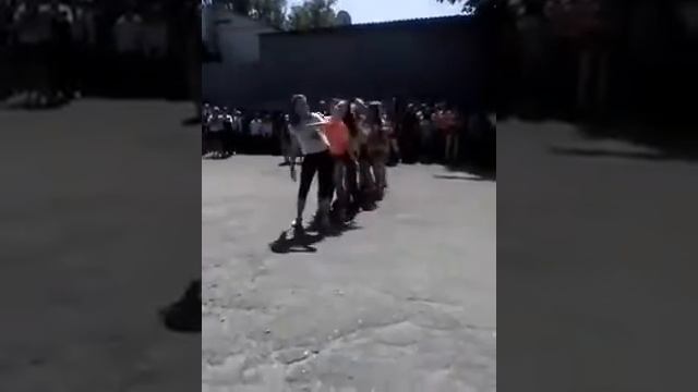 Флешмоб 93 школа 6 Б
