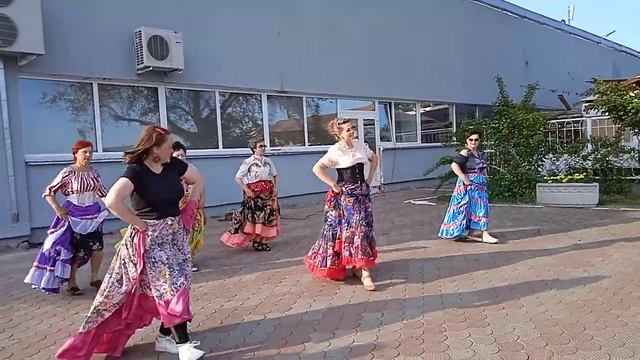 Бесплатный урок по цыганскому танцу, руководитель студии Клочкова Ольга