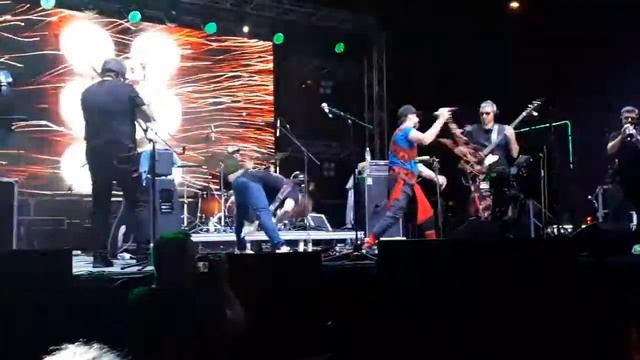 Vaslui - Zilele Vasluiului! Recital Trupa Zdob și Zdub Piața Civică - luni 15 august 2022, ora 22:5