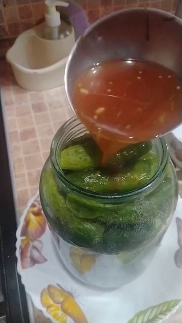 "Огурчики Чили" 🥒кому нужен рецепт пикантных хрустящих огурчиков, пишите в комментариях 😊