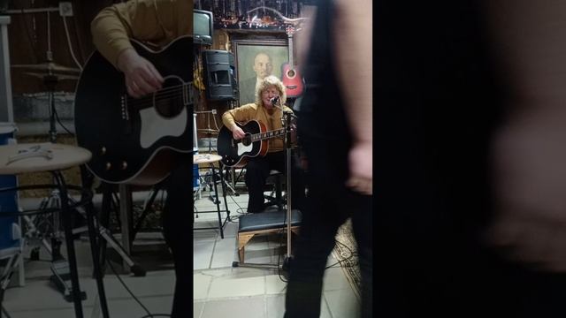 1000037795.mp4