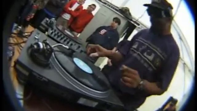 Step 2 Diz @ BBoy Camp 2001